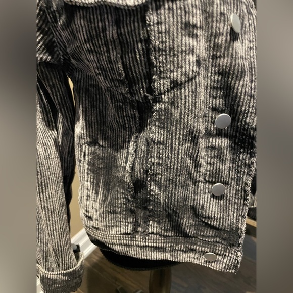 Distressed Gray Corduroy Studded Denim Jacker - A must for Summer! - Picture 15 of 17